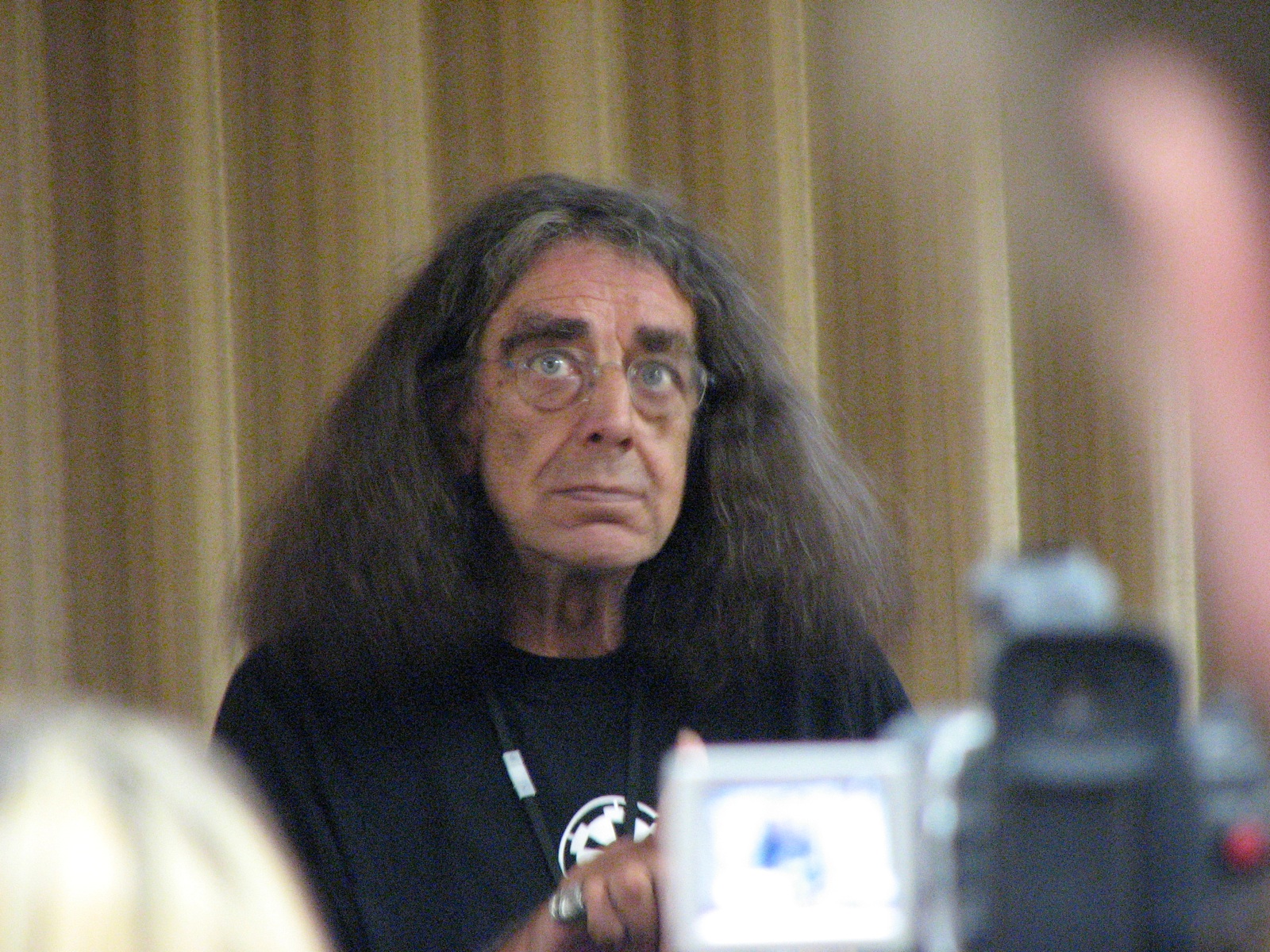 Peter Mayhew Making Faces - 1