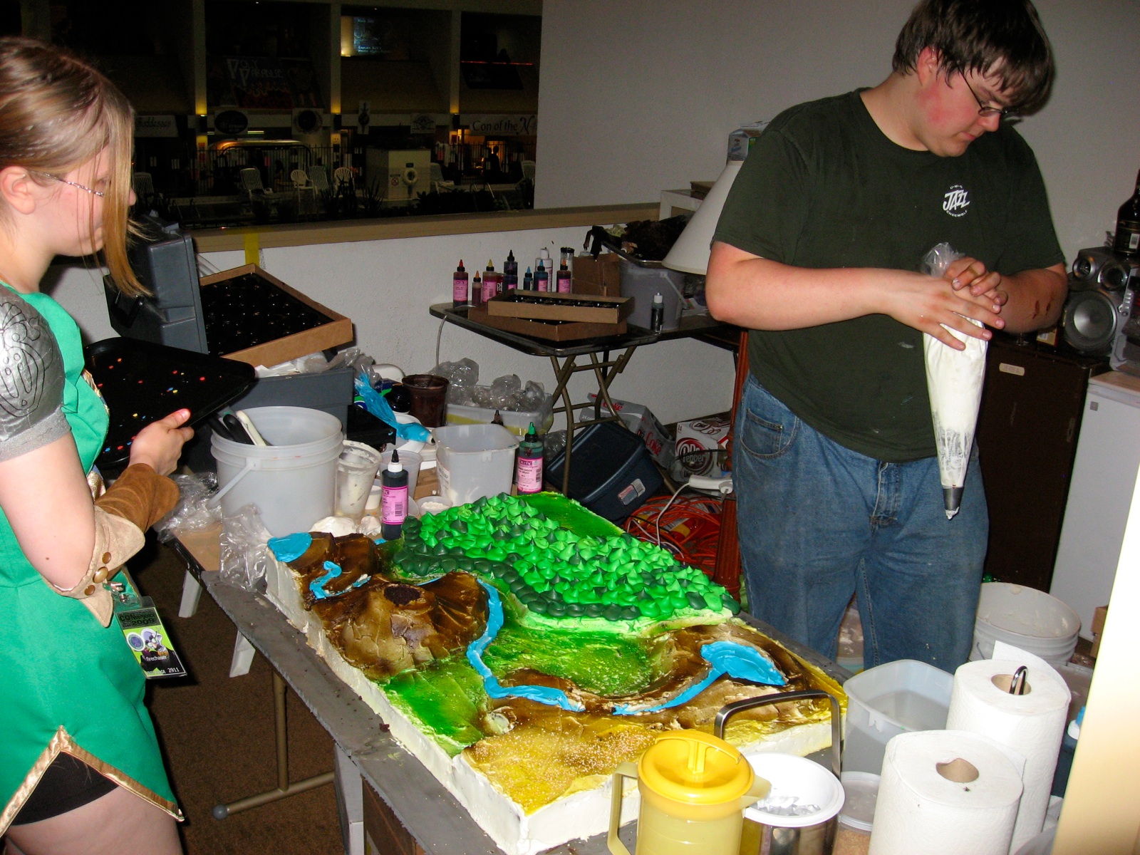 Making The Zelda Overland Cake - 2