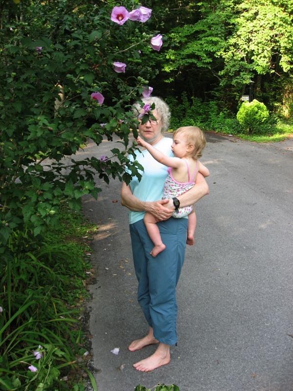 Joan And Rachel Explore - 3