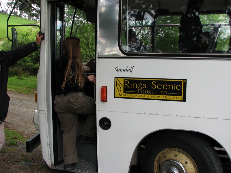 Gandalf Bus