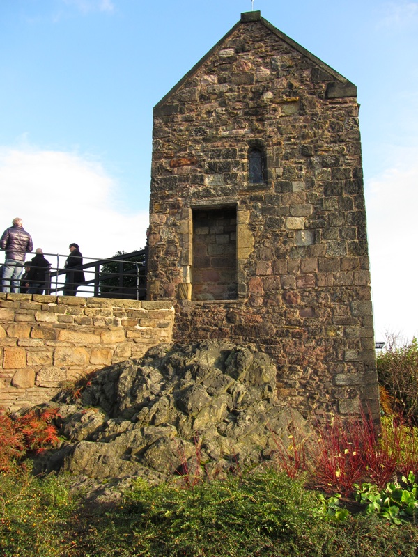 Castle & Rocks