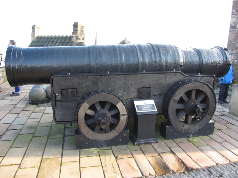 Do Not Climb Mons Meg