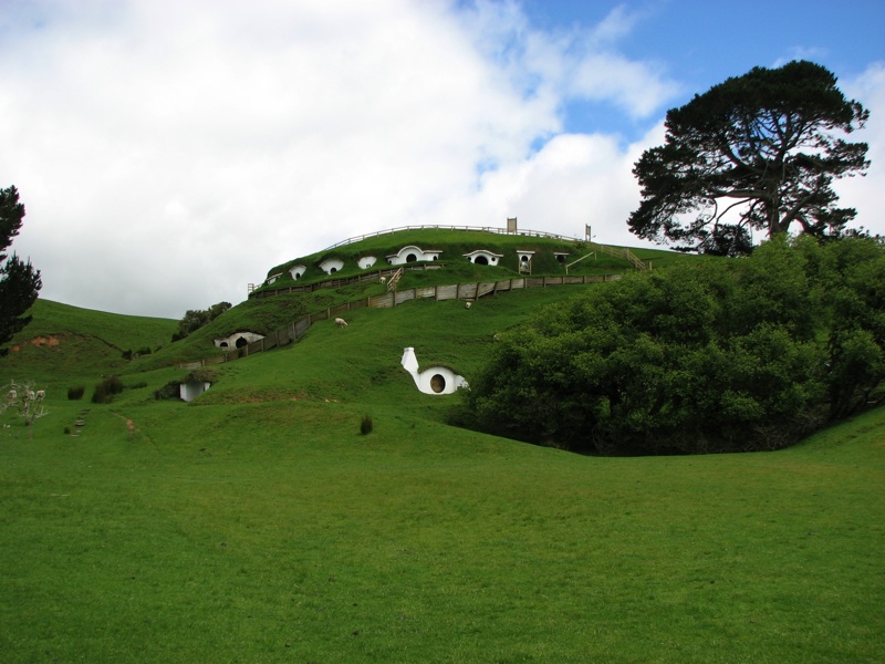 Bag End And Hobbit Holes